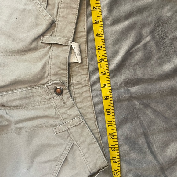 VTG Carhartt Khaki Cargo Shorts Relaxed Fit - Picture 4 of 5
